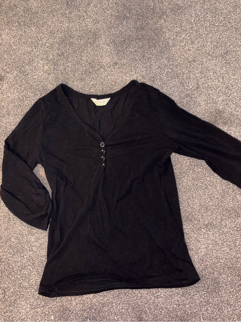 Women's Black Long-Sleeve V-Neck Henley Top